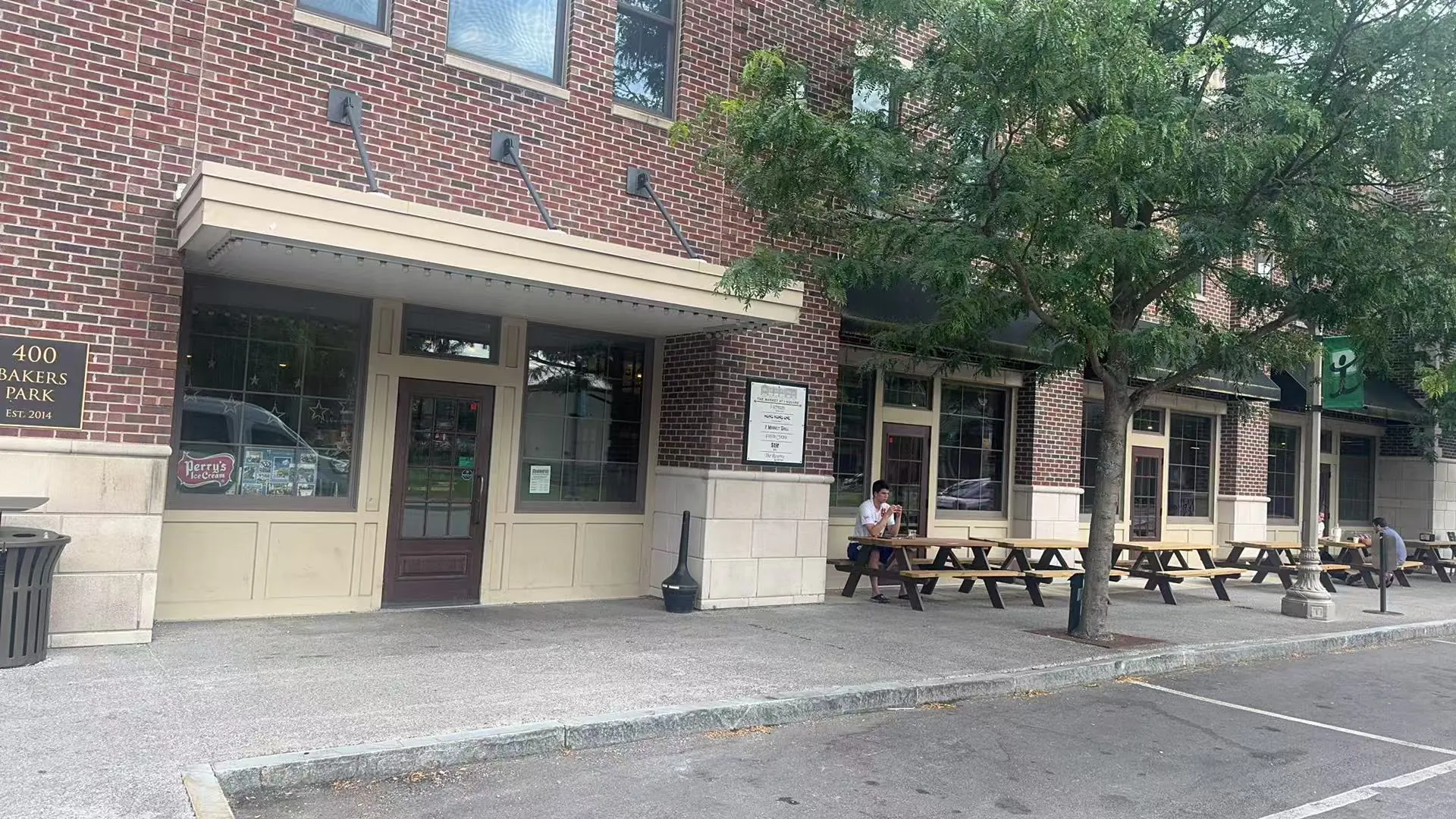 Exterior of Hong Kong One with outdoor seating, a Chinese Restaurant in Rochester.